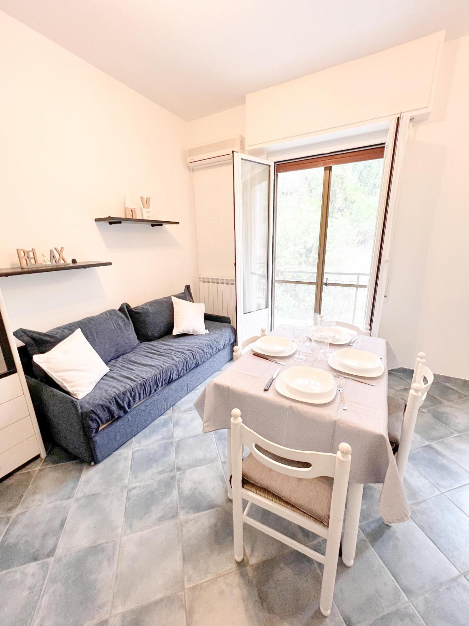 A 5 Minuti Dal Mare - Dolphin Beach House Spotorno Extérieur photo